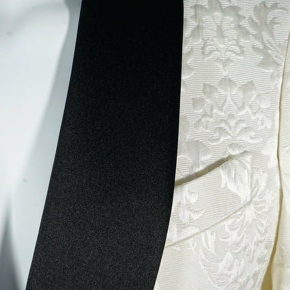 SEBASTIAN CRUZ COUTURE VANILLA & BLACK FIORE DINNER JACKET 44R - Picture 3 of 6